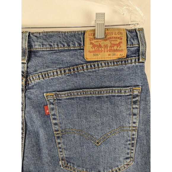 Levi's Jeans 505 Mens 36x32 Blue Regular Fit Straight Leg Denim Medium Wash - Picture 7 of 11